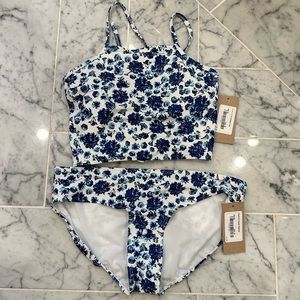 Albion fit women’s bikini size medium